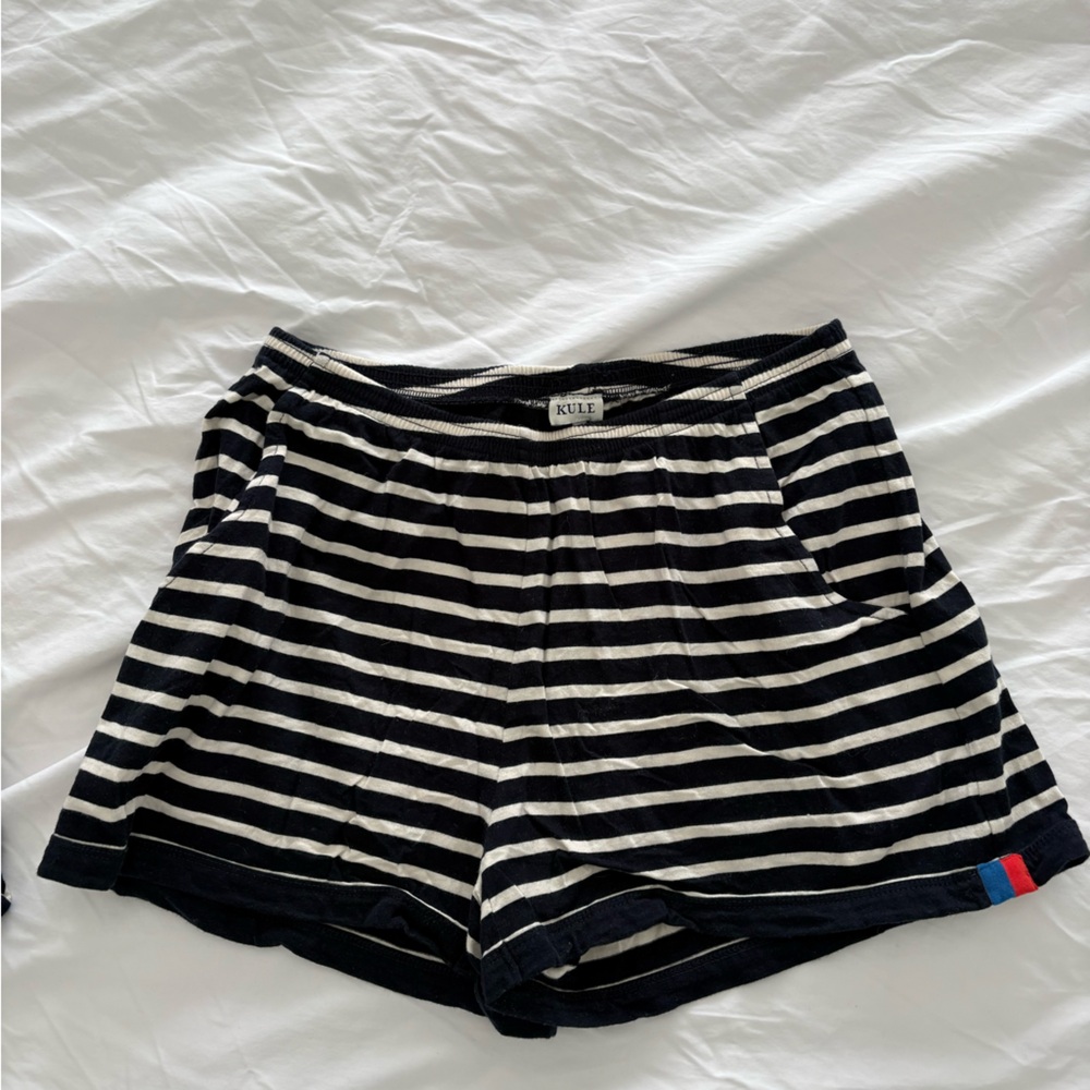 KULE “the short” - navy/white stripe - excellent condition - size small